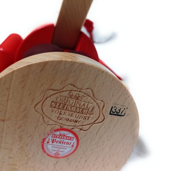 Steinbach Made in Germany Volkskunst GmbH Troll Series Nutcracker - Santa & Sled - Picture 6 of 6